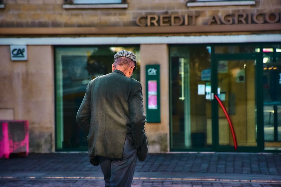 French banking giant crédit agricole rolls out euro stablecoin, eurxt