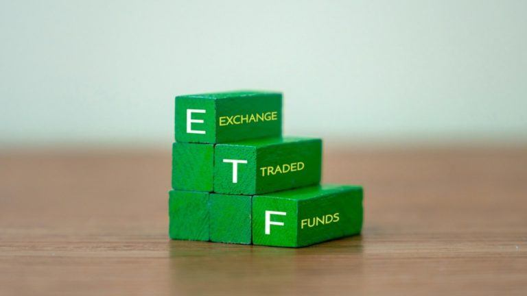 Fidelity’s fbtc leads $222 million bitcoin etf rebound after 10 days of outflows
