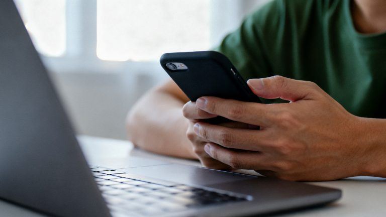 India issues notices to telegram and signal over username features amid impersonation concerns
