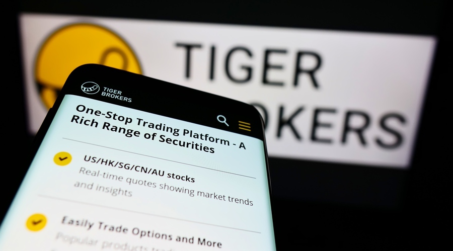 Tiger brokers’ parent reports $182 million q2 revenue as client assets reach $60.7 billion