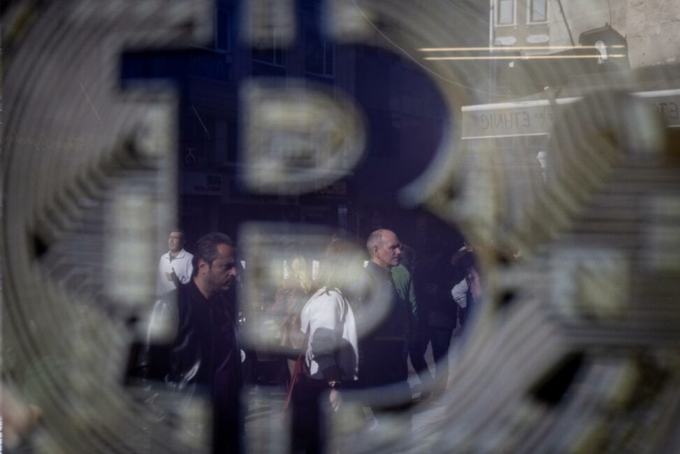 Forecasts for $1 million bitcoin price likely look too ambitious, key ratio suggests