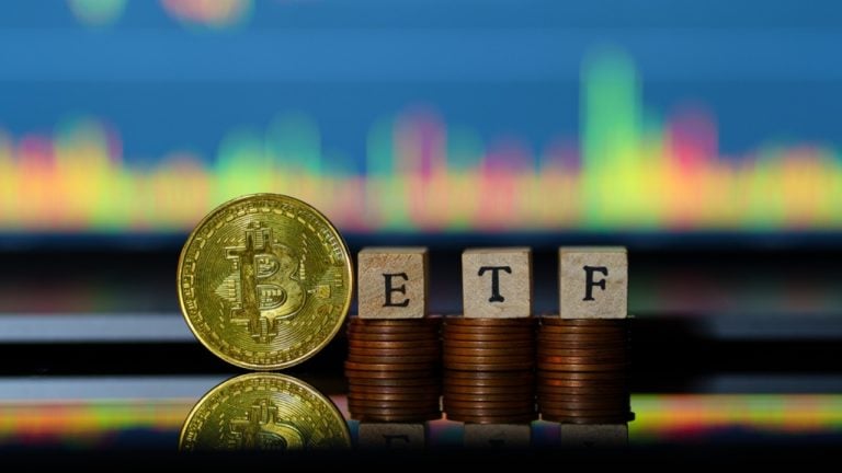 Bitcoin etfs add $170m as blackrock leads gains for 7 funds