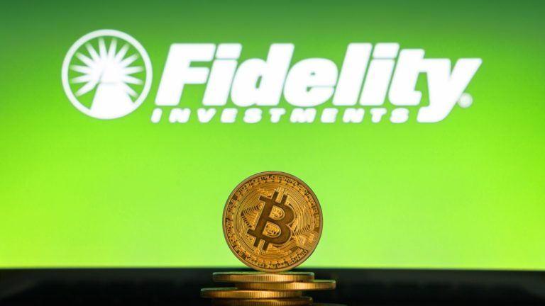 Fidelity leads $389.7m bitcoin etf weekly outflow with $153m exit