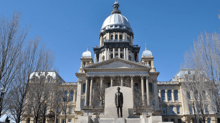 Illinois’ 0.2% crypto tax sparks a full blown courtroom war