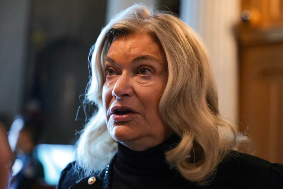 Clarity act's odds of passing plunge as republicans reject democrats' counter proposal