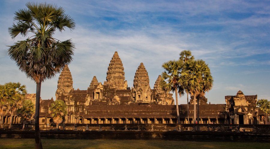 Cxm becomes the latest broker to secure a cambodia licence