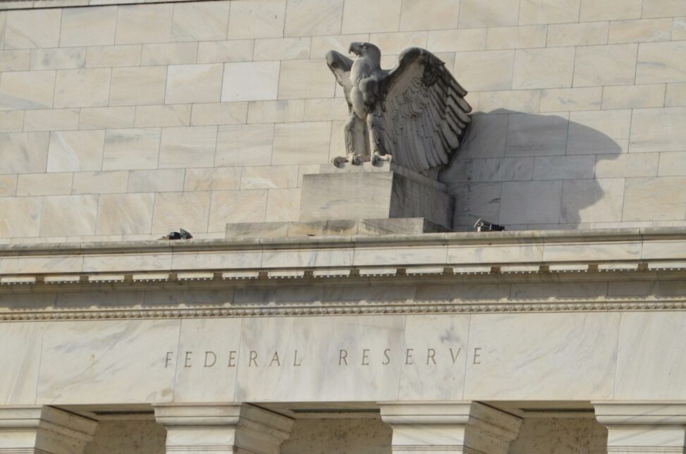 Bitcoin loses touch with the dollar index, u.s. stocks ahead of the fed
