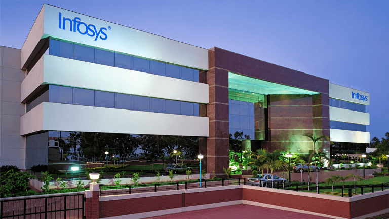 Chainlink partners with infosys, the it giant behind 1.7b accounts