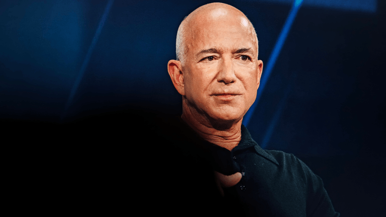 Jeff bezos says one question in a job interview reveals who never did the reading