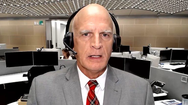 Bloomberg analyst warns crypto faces a lose lose scenario