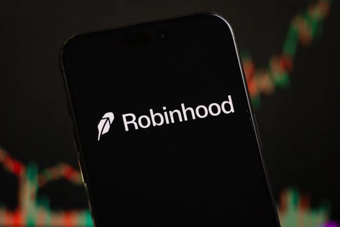 Robinhood sees surge in bitcoin, gold prediction markets as traders move beyond sports
