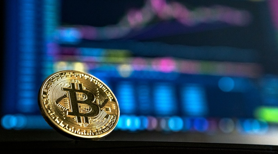 Why is crypto going down? bitcoin tests $80,000 as ethereum, xrp and dogecoin sink to august lows