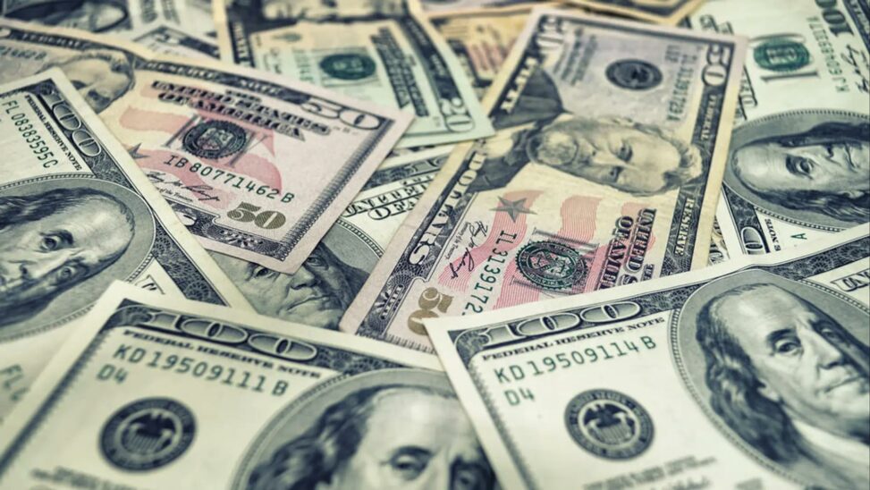 U.s. dollar climbs to 18 month high as bitcoin holds firm around $86,000