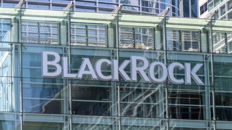Bitcoin etfs add $423m in 3 days as blackrock leads