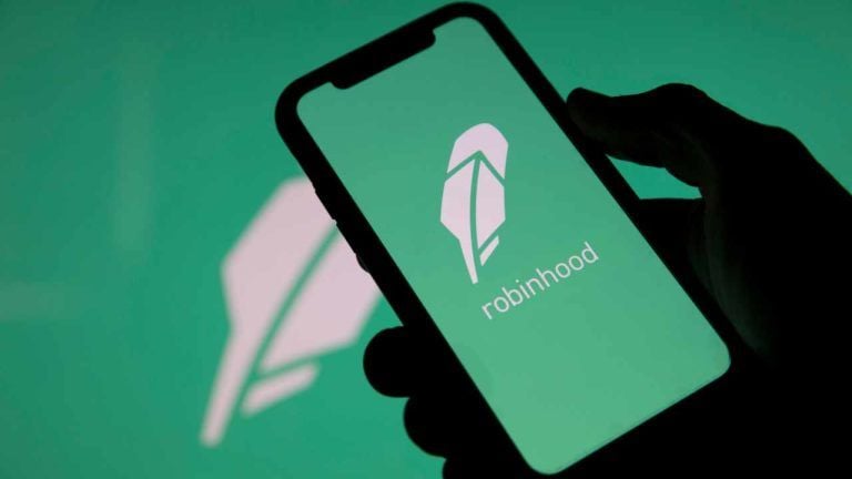 Robinhood puts $25m into bitcoin, citing belief in crypto’s future
